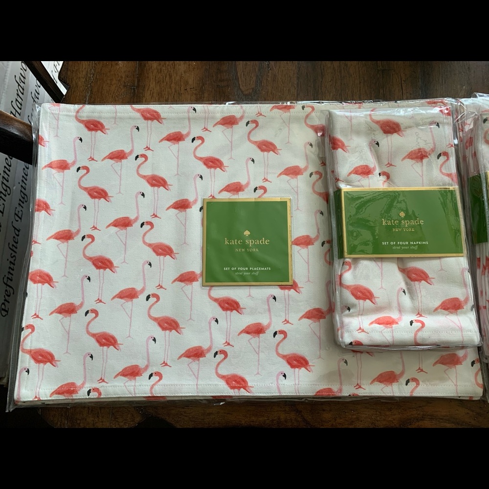 Kate Spade Flamingo Placemats & Napkins strut